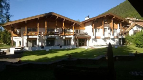 Residenza e Appartamenti Le Colonnine Pozza Di Fassa